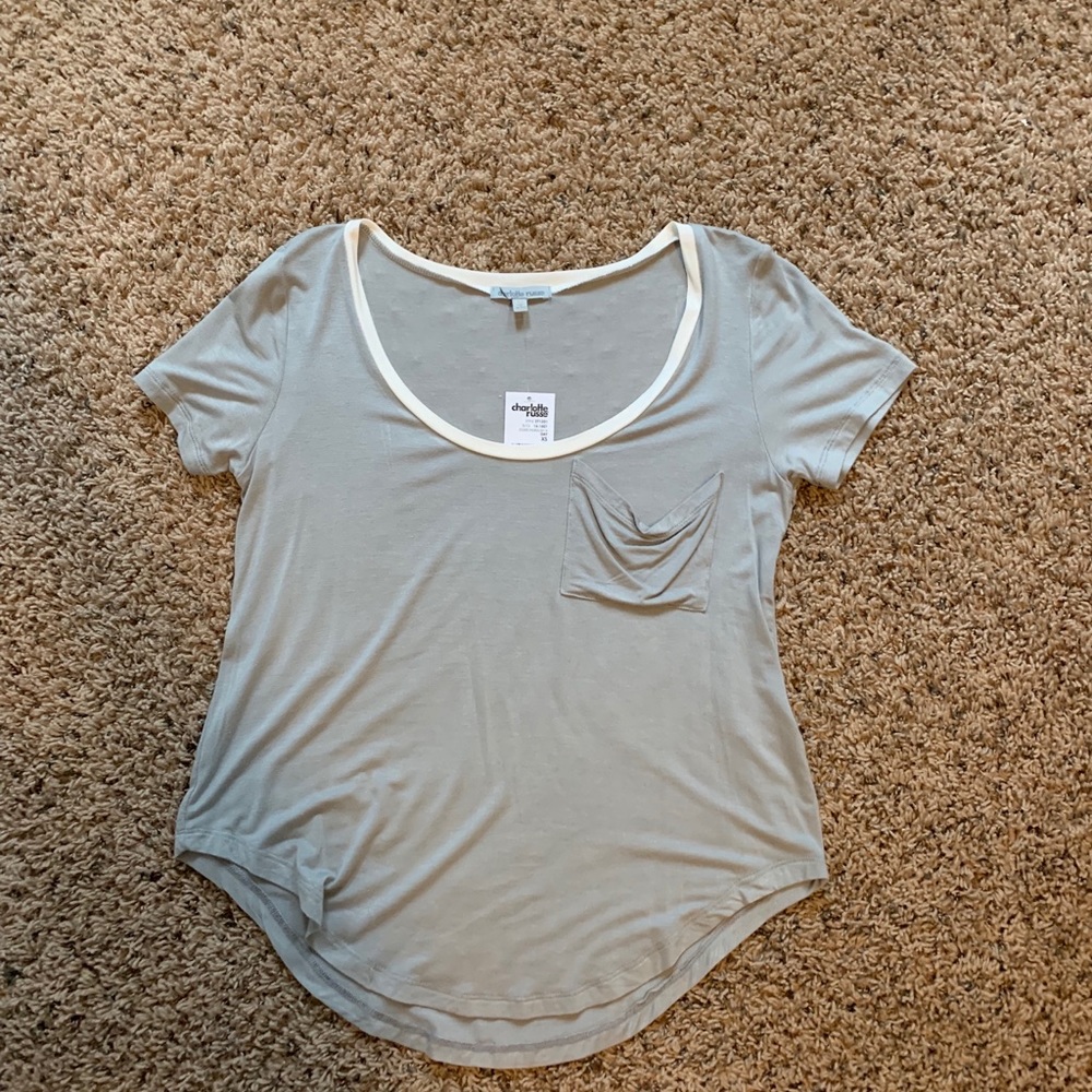 Grey short sleeve shirt